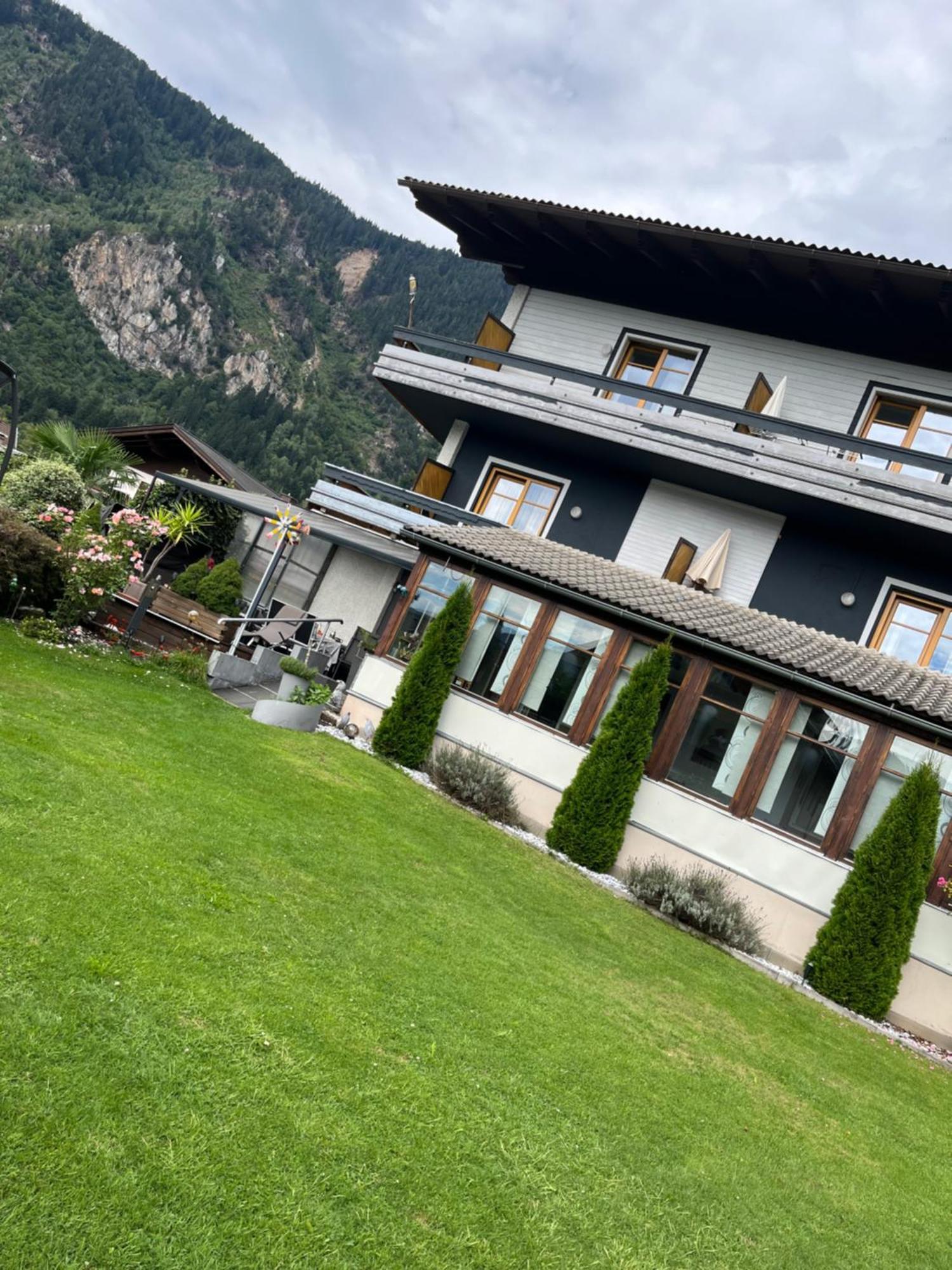 Pension Laerchenhof โดบริอาค ภายนอก รูปภาพ